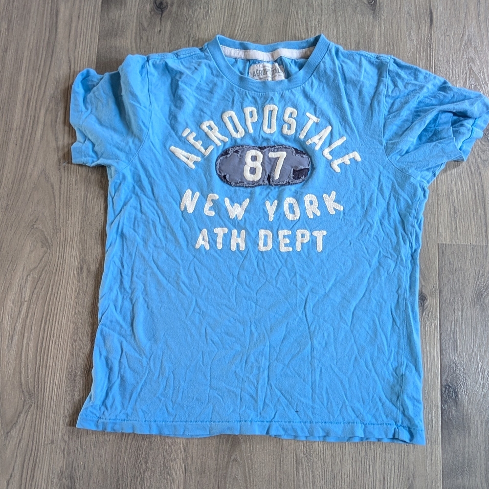 Aeropostale Light Blue Crewneck Graphic Tee with White Appliqué